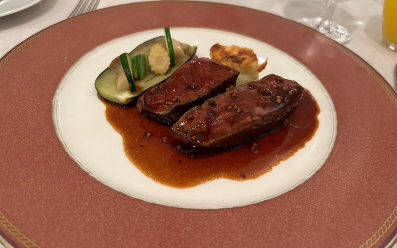 神戸・北野「レストラン 花の館 パラディ北野」ディナーのお肉料理