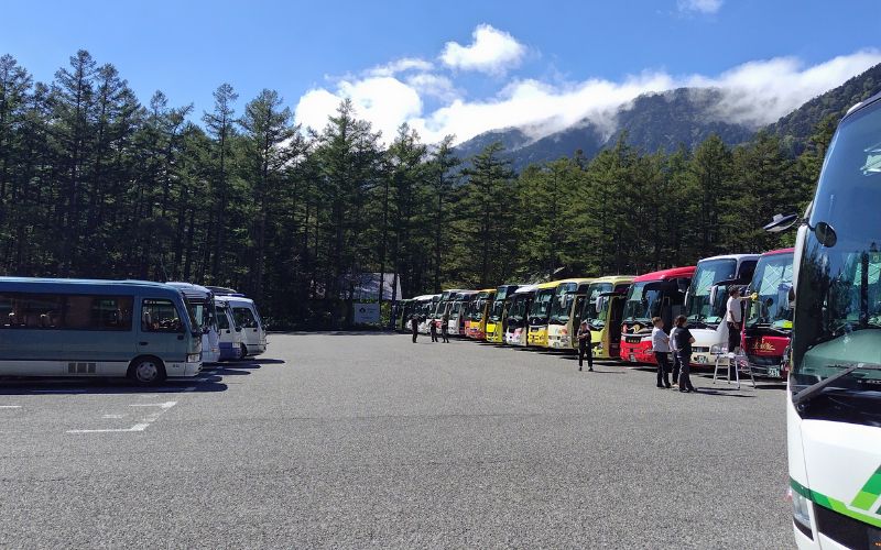 上高地バスターミナル
