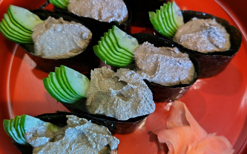 カニ味噌のお寿司
