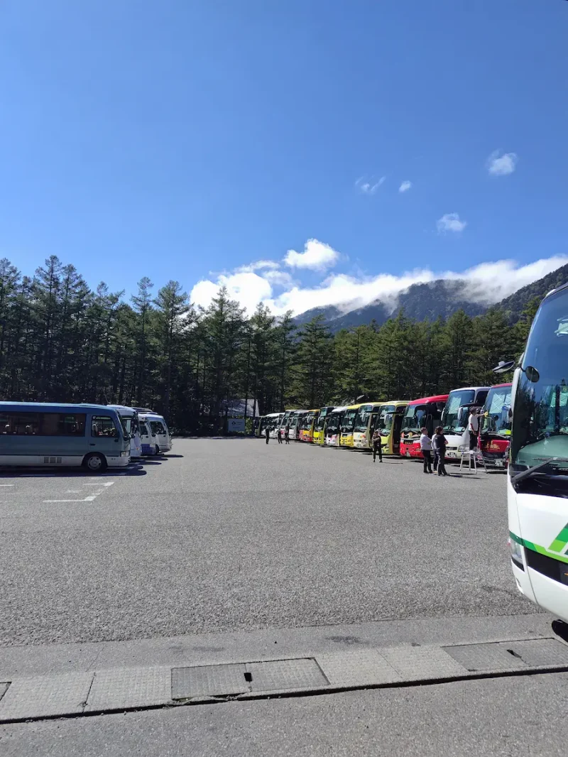 上高地バスターミナル