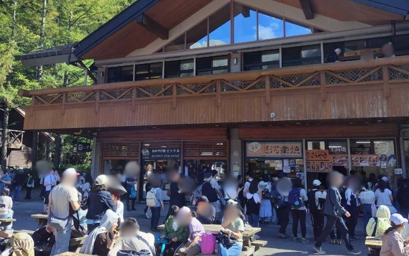 上高地食堂・河童焼きのお店の行列