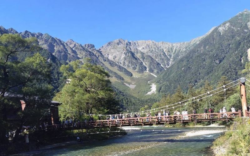 河童橋と穂高連峰